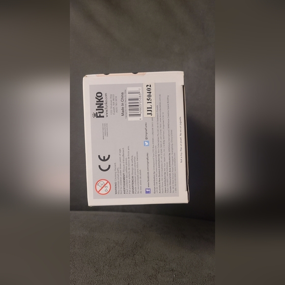 #80 Punisher Funko Pop! Marvel (2015 Vaulted Exclusive) Vinyl figure - Picture 6 of 6